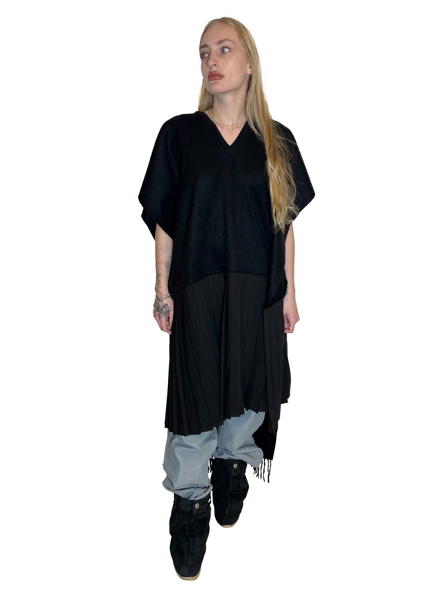 N°80 Plissedressponcho Black